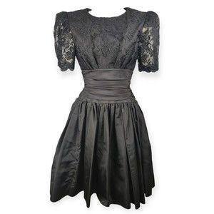 EXPO NITE Vintage Black Lace 80s Prom Dress Shoulder Pads Wednesday Goth Retro 4